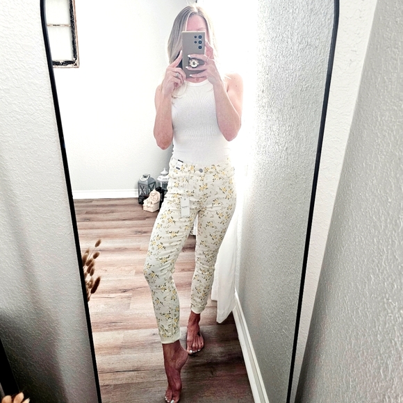 Judy Blue Skinny Jeans Wildflower Size 3 Size 5 Size 7 Size 9 Size 11 Size 13 - Picture 2 of 15